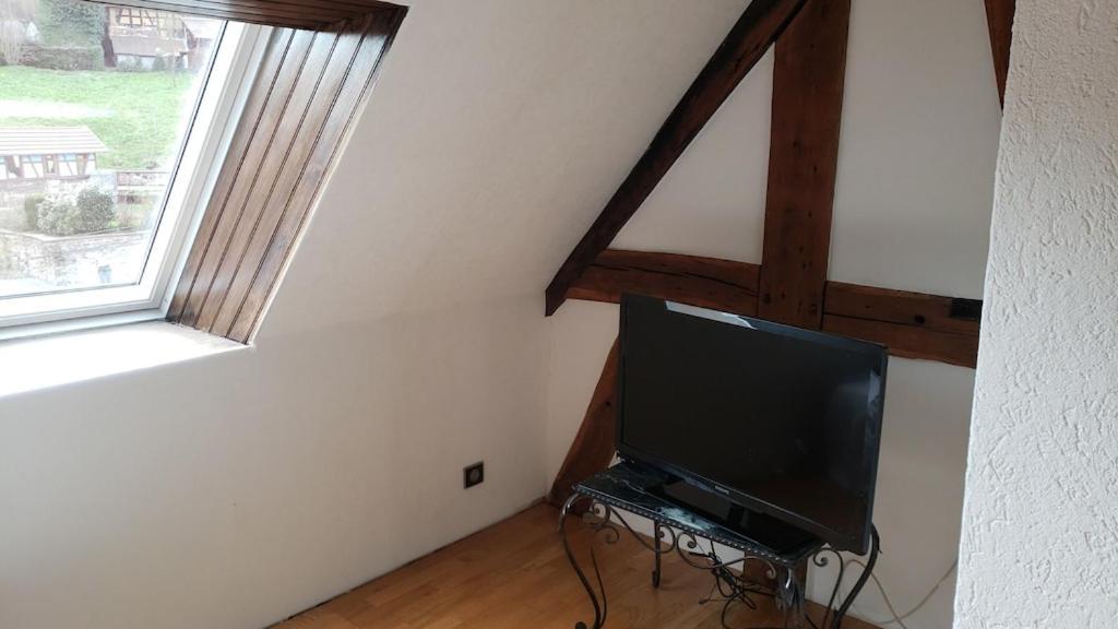 Gite Au Petit Ruisseau-Etage Et Combles-Maison Alsacienne 4 Personnes 4 Nuitees Minimum Langensoultzbach Exterior foto